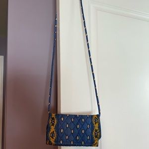 Vera Bradley crossbody purse/Wallet